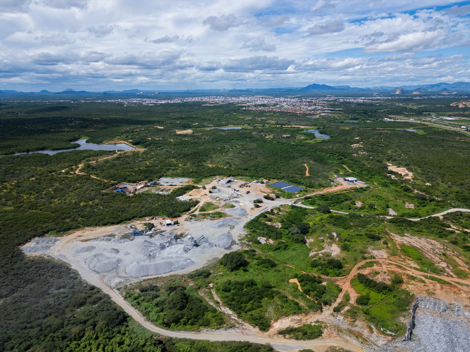 Vista aérea da Pedreira Cordeiro